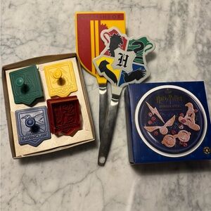 Harry Potter baking supplies. Like new! Pancake molds, 2 spatulas, cookie press.